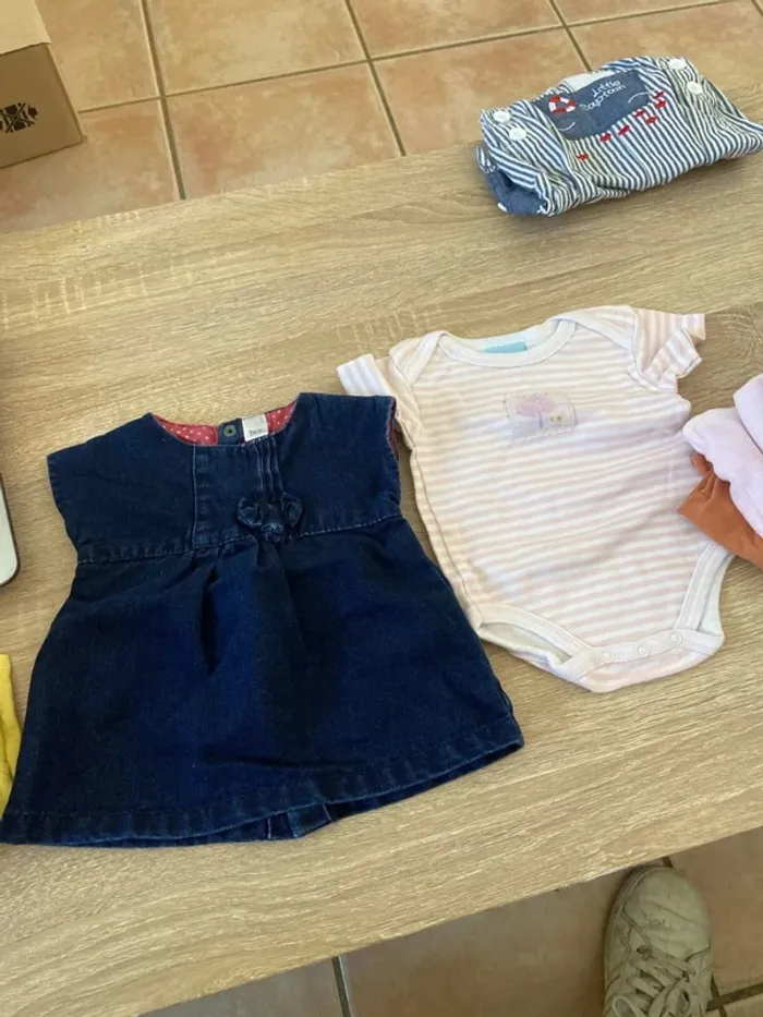 Lot fille 3 mois (20 pièces) - photo numéro 8