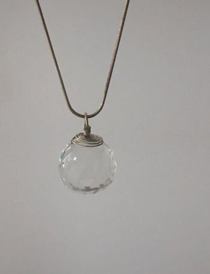 Collier sautoir gros pendentif transparent - photo numéro 4