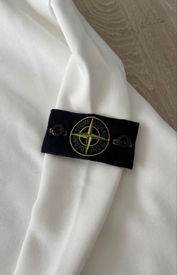Pull stone island blanc taille M - photo numéro 3