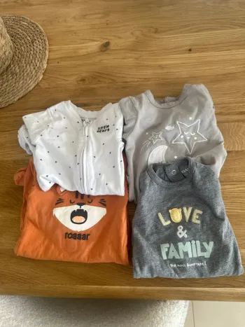 Lot pyjamas 1 mois