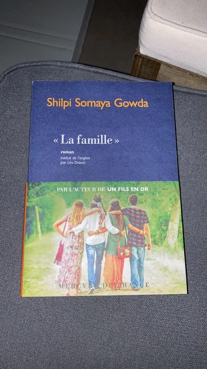 La famille Shilpi Somaya Gowda mercure de France