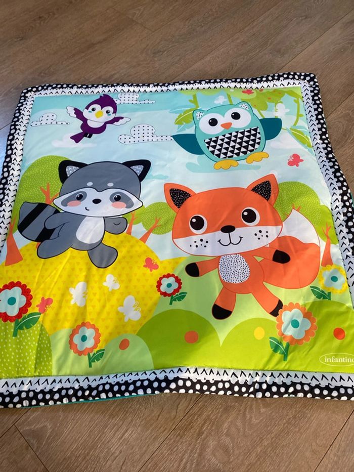 Tapis éveil infantino