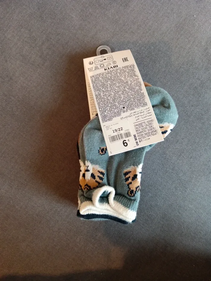 Lot de 5 paires de chaussettes NEUF - photo numéro 2