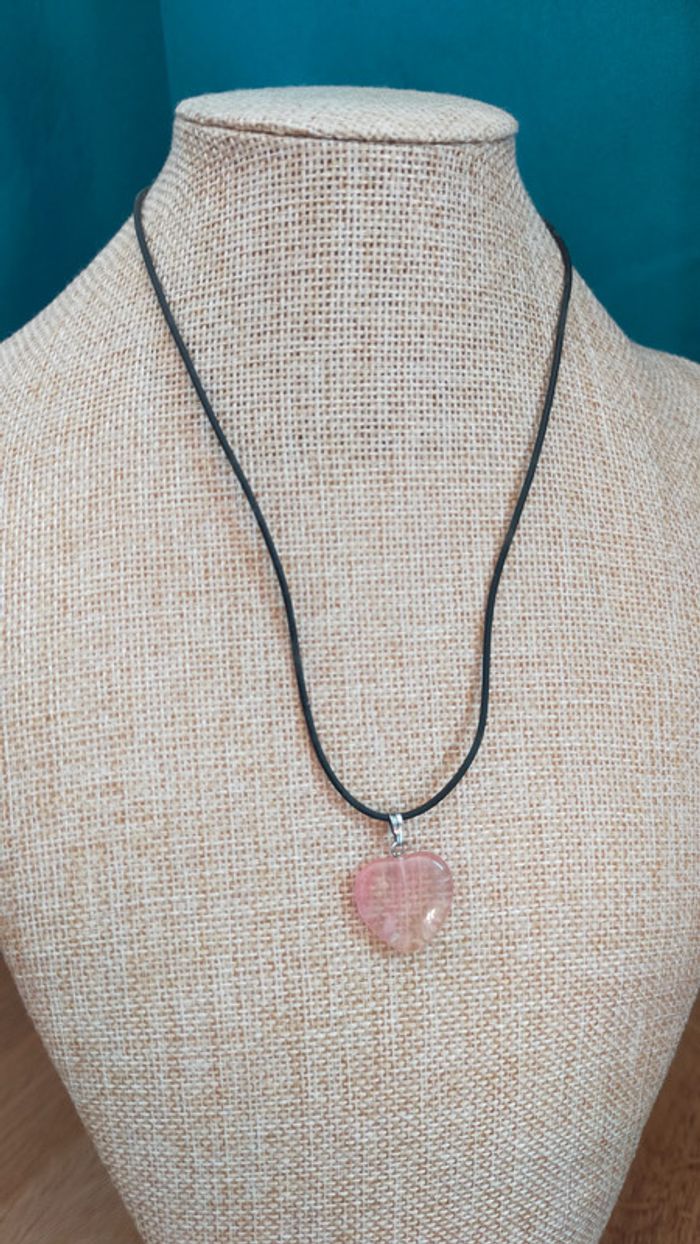 Pendentif fantaisie – Cœur rose clair transparent, délicat et lumineux - photo numéro 5