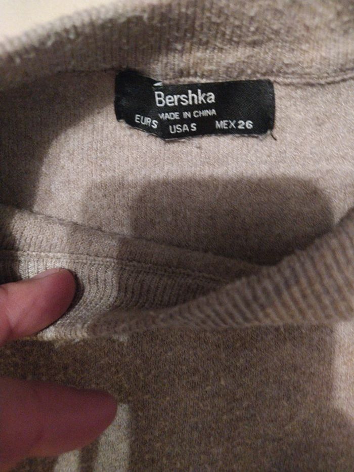 Pull Bershka - photo numéro 2