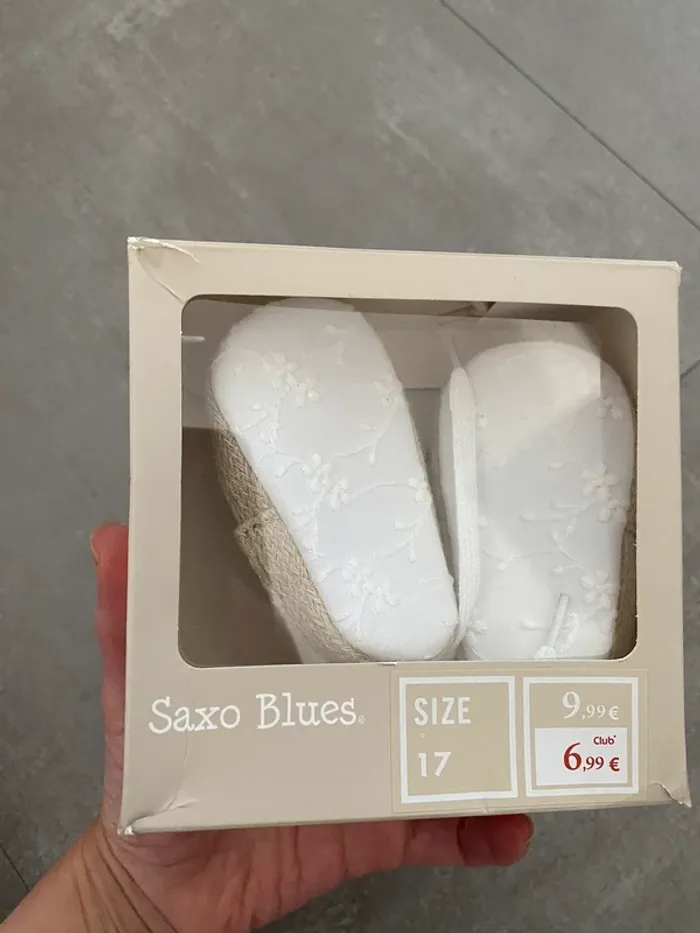 Chaussures blanches - photo numéro 4