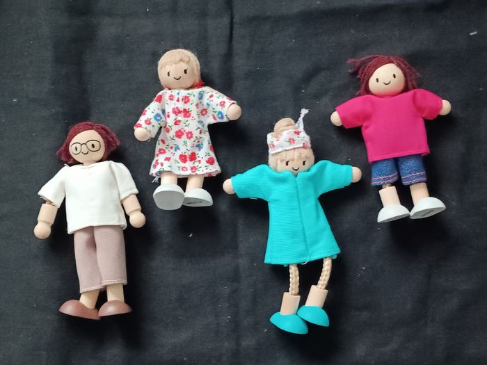 Poupées bois Plan Toys - photo numéro 5
