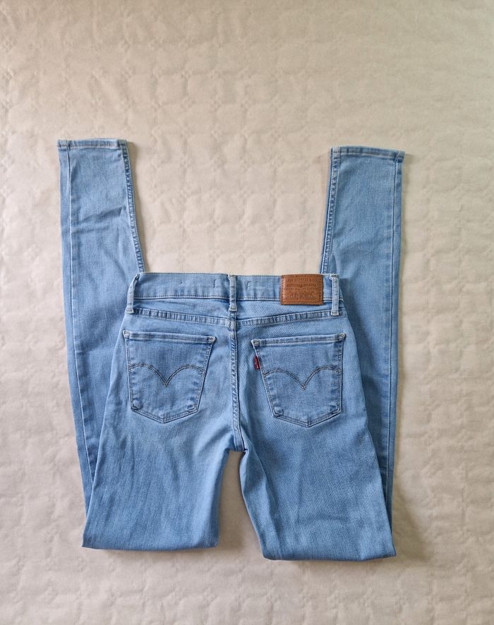 Jeans femme Levi's Strauss  710 , super skinny  , taille 34  , bleu