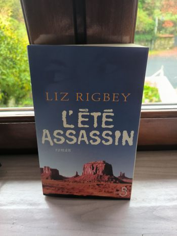 livre L'été Assassin - Rigbey Liz en tres bon etat ref EC