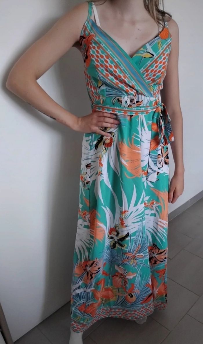 Jolie robe taille 36/38