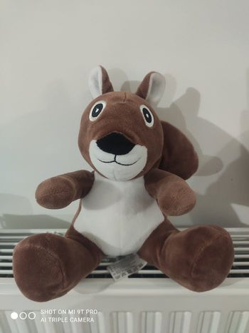 Écureuil en peluche