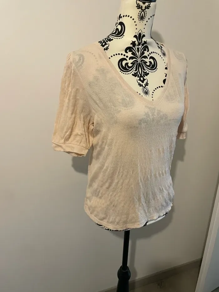 T-shirt à manches courtes col V rose clair effet gaufré Fashion Fit taille 38 - photo numéro 2