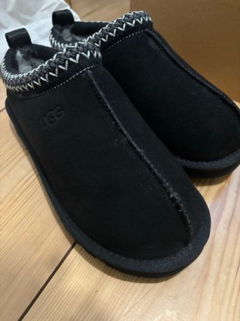 Ugg Tasman taille 38 neuf couleur noir