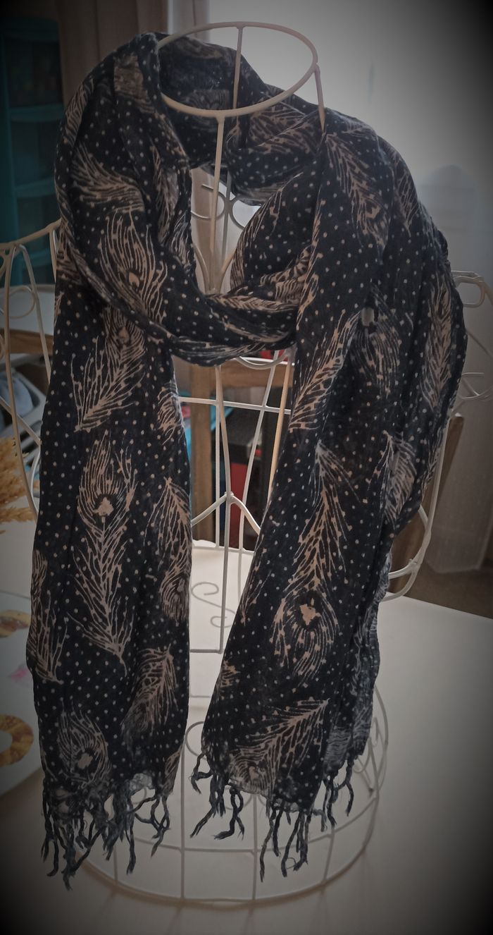 Écharpe légère et élégante motif Plume/Paon - photo numéro 3