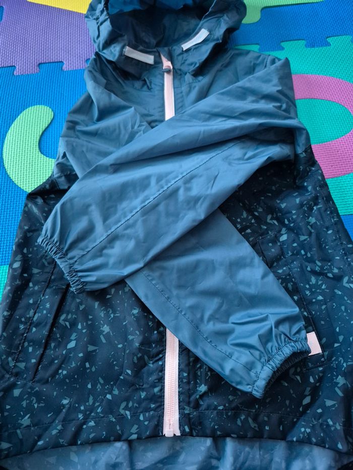 Veste imperméable Décathlon Queshua 5/6 ans - photo numéro 4