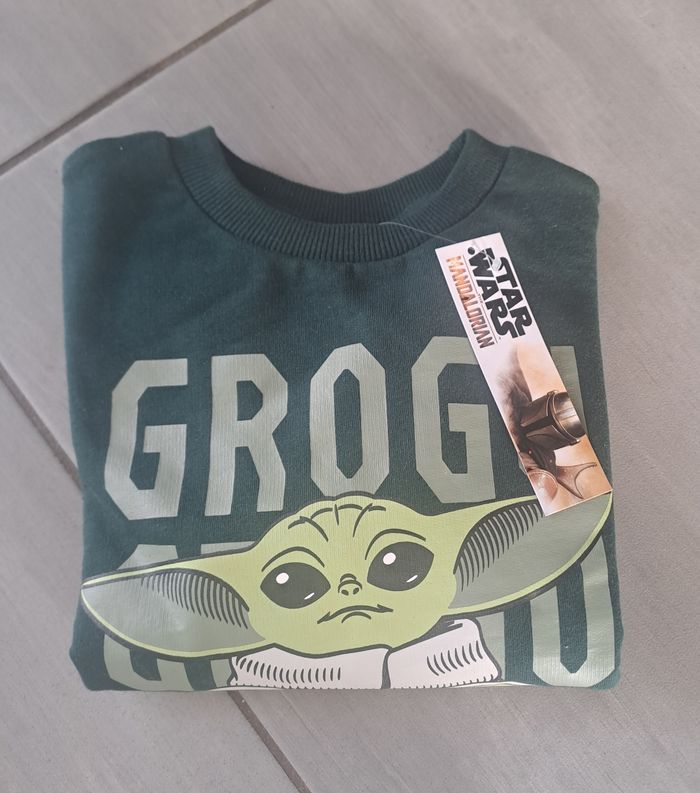 Sweat Star Wars Grogu Vert Sapin 6 ans