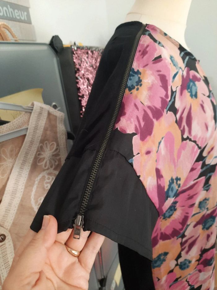Tunique Zara noire à fleurs 🌸 38 #lora11femme38 - photo numéro 3