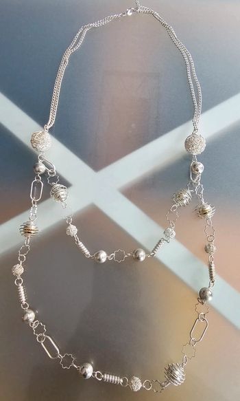 Collier bon état longueur 40 cms