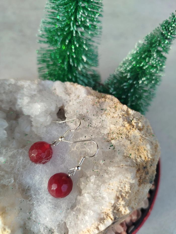 Boucles d'oreilles en Jade Rouge Naturelle - photo numéro 3