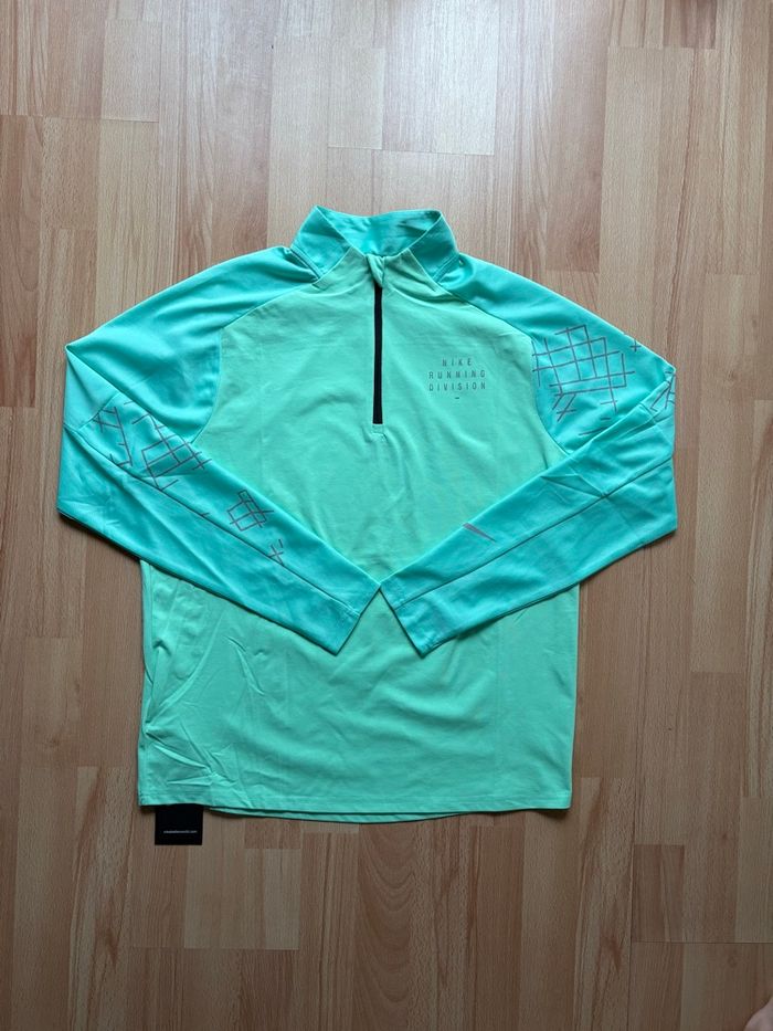 Running division Nike vert - photo numéro 2