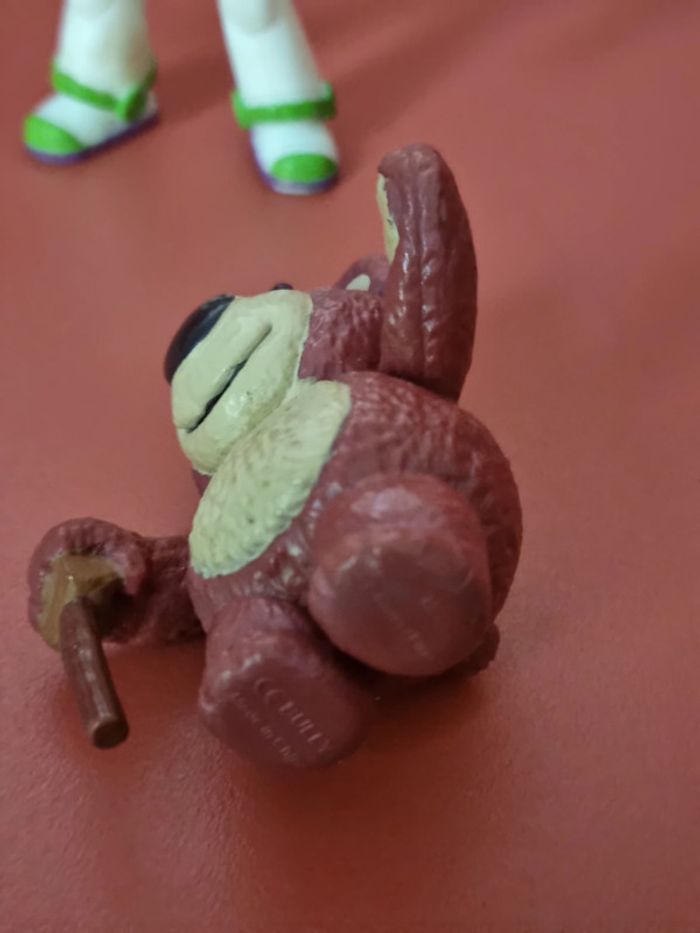 lot de deux PVC toy story buzz l'éclair et lotso bullyland - photo numéro 3