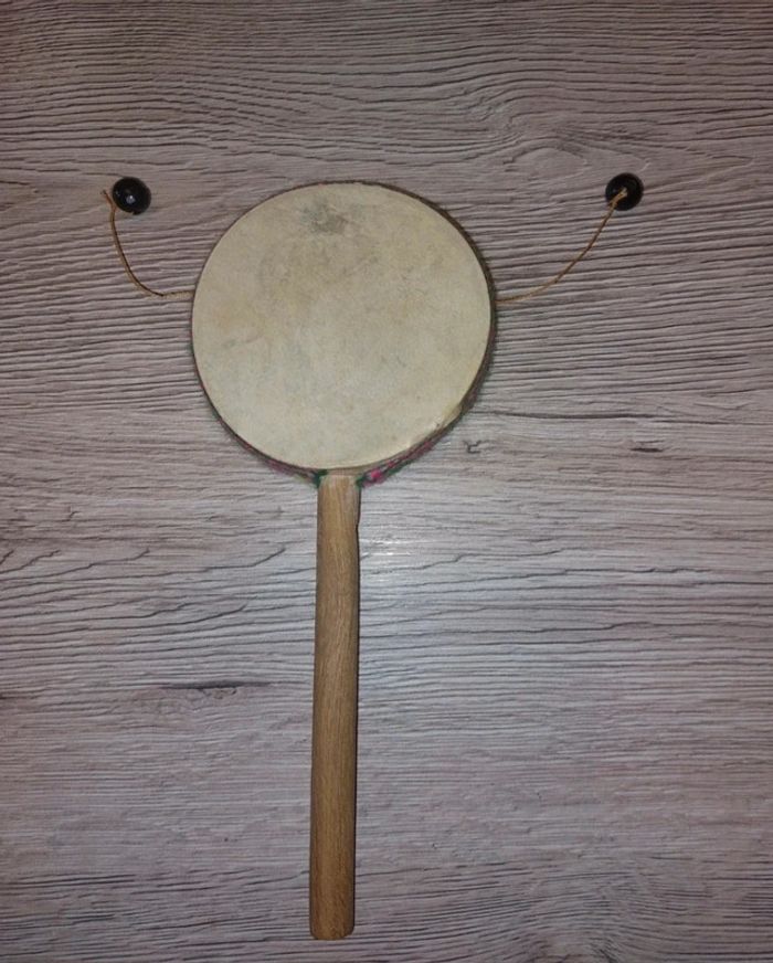 Hochet en bois hello kitty - photo numéro 2