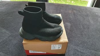 Chaussures noires 24