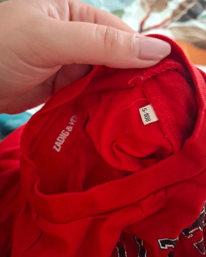 Longues manches rouge 🥨 - photo numéro 4