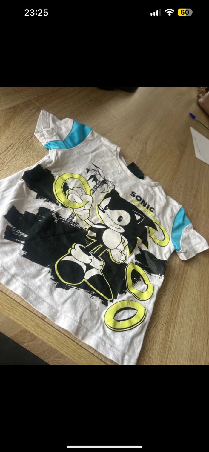Tee shirt