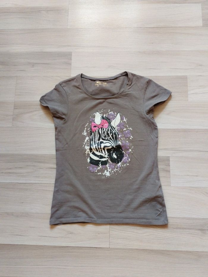 Tee-shirt manches courtes couleur taupe