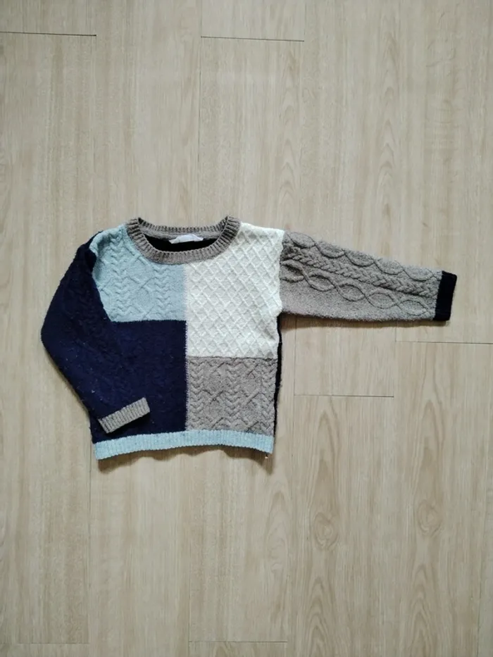 Lot 2 pulls 2 ans - photo numéro 6