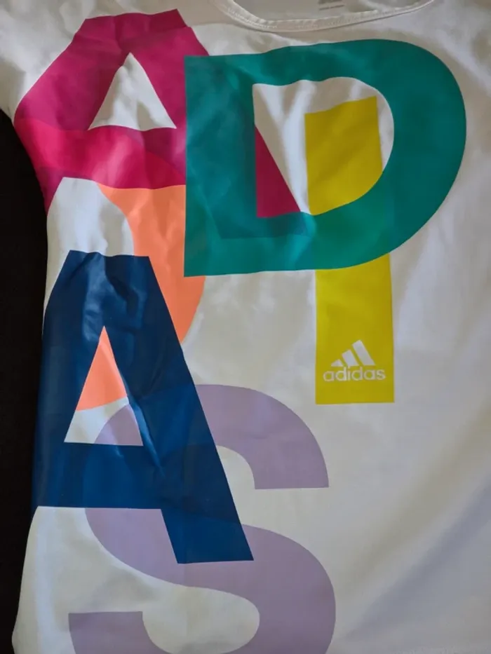 Ensemble coloré tee-shirt manches courtes et cycliste - photo numéro 3
