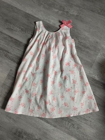 Jolie robe cérémonie 24m