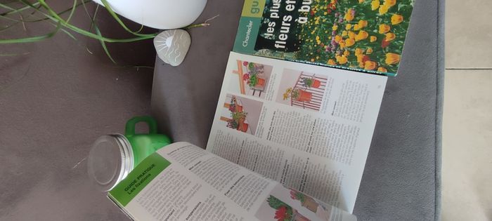 Lot 2 livres plantes - photo numéro 3