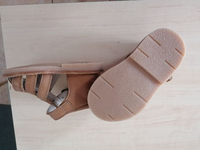 Nu pieds - photo numéro 2