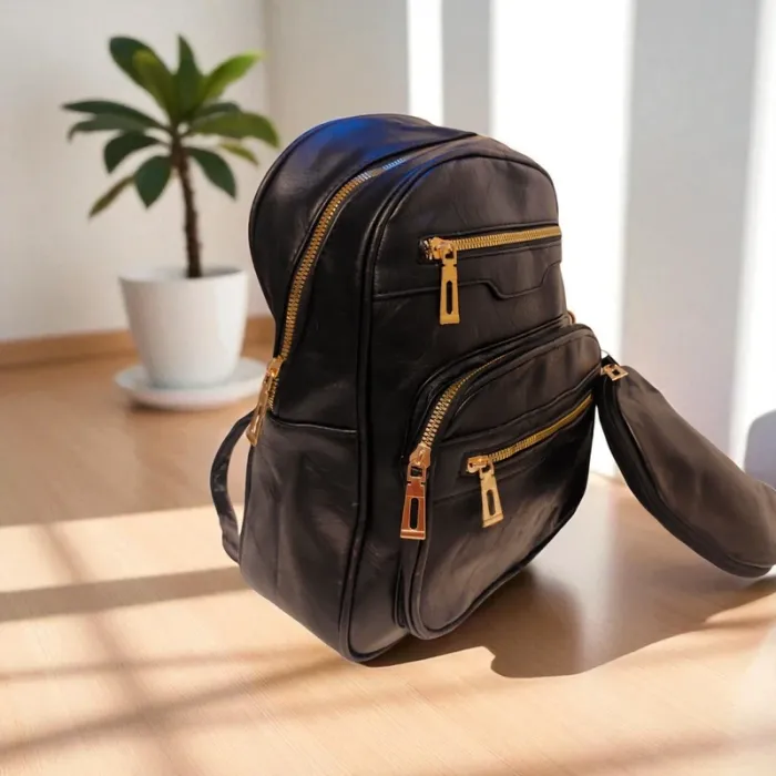 Sac à dos noir élégant en similicuir avec fermetures dorées + pochette assortie - photo numéro 2
