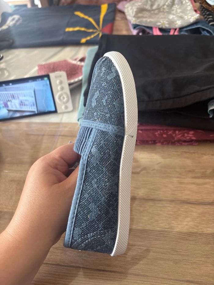 Chaussures en toile tissu pointure 29 - photo numéro 3