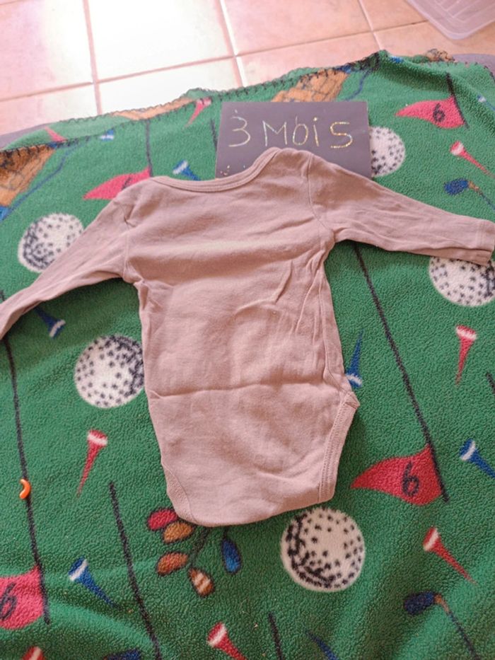 Body garçon 3 MOIS - photo numéro 2