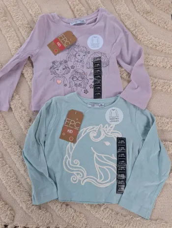 Lot de 2 t-shirts manches longues 3 ans neuf fpc