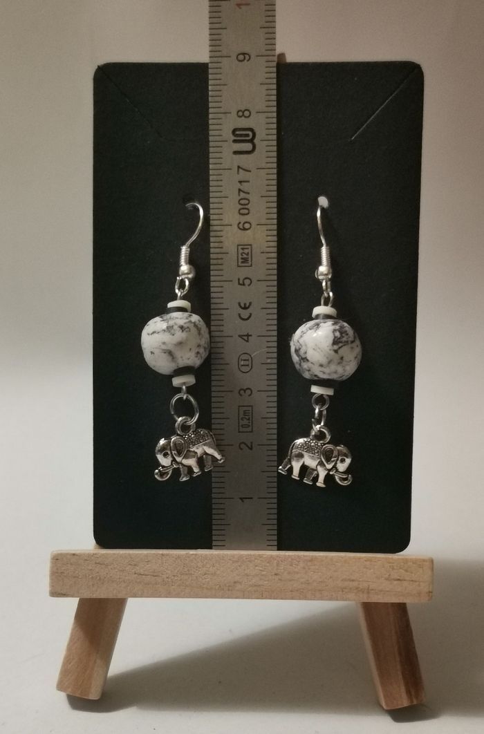 Boucles d'oreilles fantaisie "Eléphants marbrés" - photo numéro 3