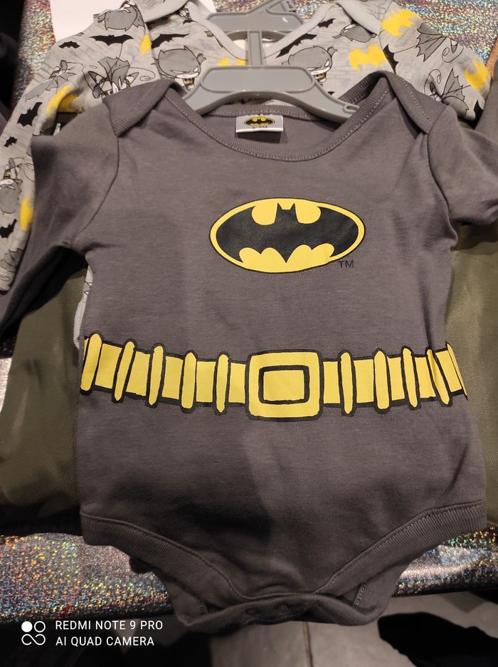 Lot de 2 body Batman DC trop mignon 6/9 mois