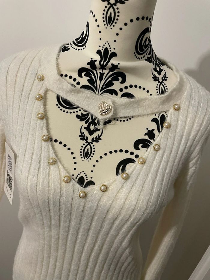 Pull manche longue tout doux blanc perle strass col V cœur neuf Aisabelle taille 36 - photo numéro 4