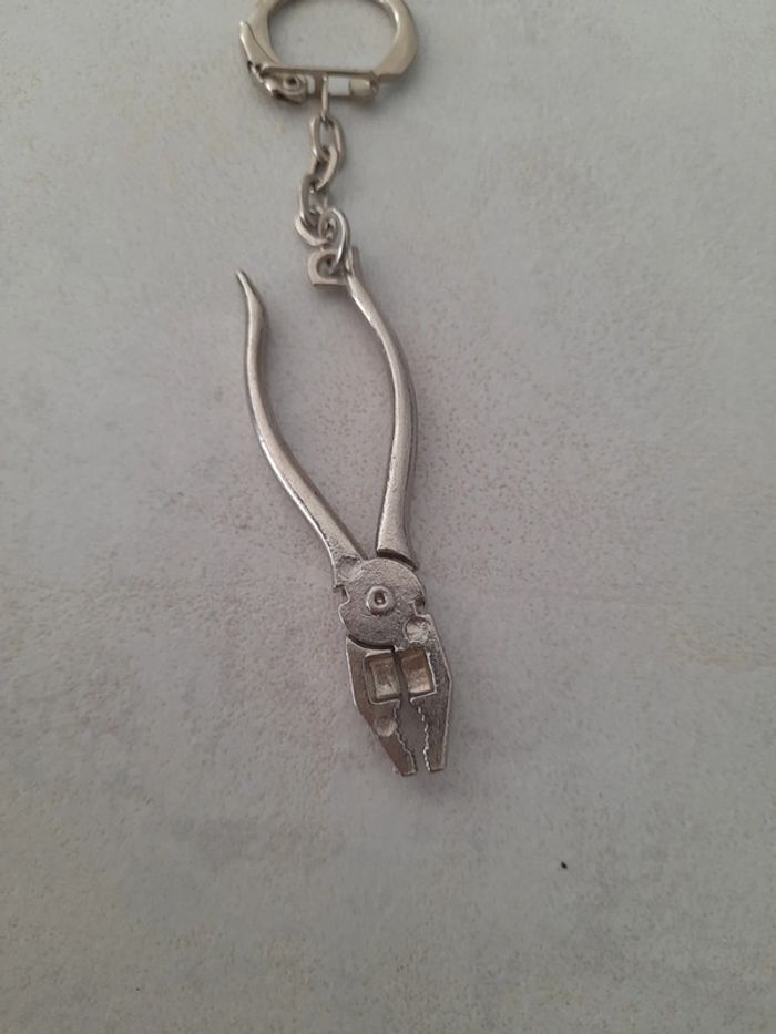 Ancien porte clés outillage - photo numéro 5