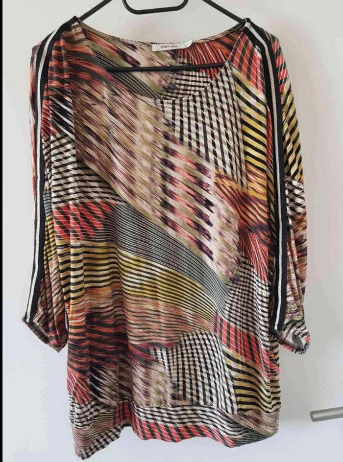 Haut ample  coloré  taille 38  40 42