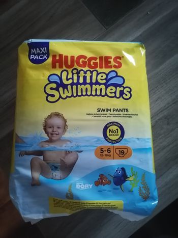 Couches de bains jetables Huggies taille 5-6