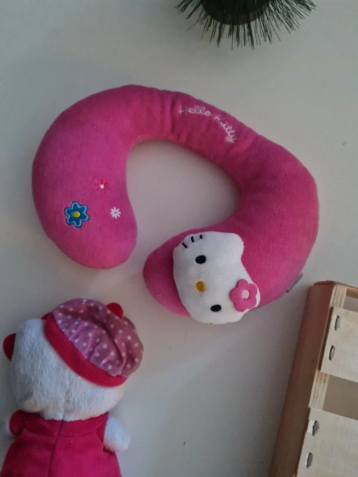 Cale nuque et peluche hello kitty - photo numéro 4