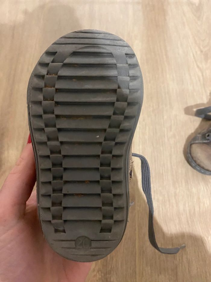 Chaussures taille 20 - photo numéro 3