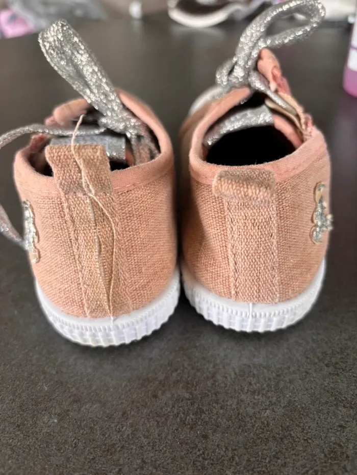 Chaussure en toile - photo numéro 5