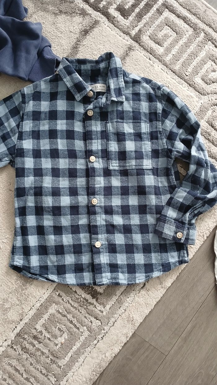 Lot de 2 chemises zara 4/5ans - photo numéro 2