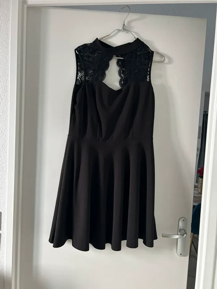 Robe noir